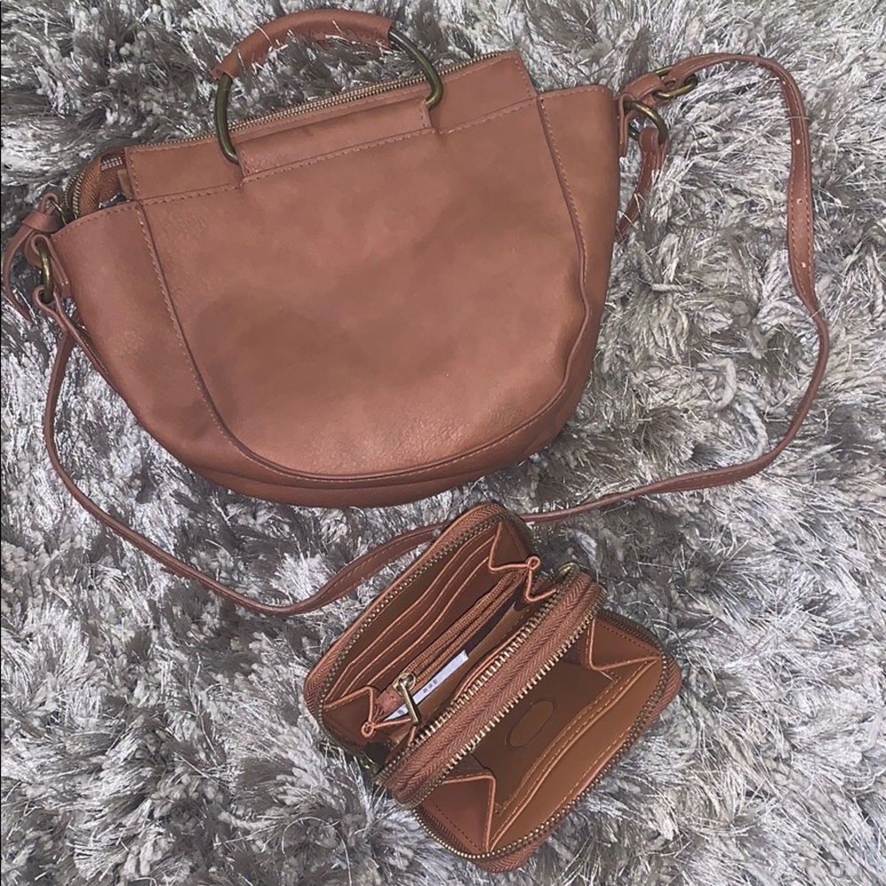 Universal Threads Crossbody & Wallet Set - Picture 3 of 3